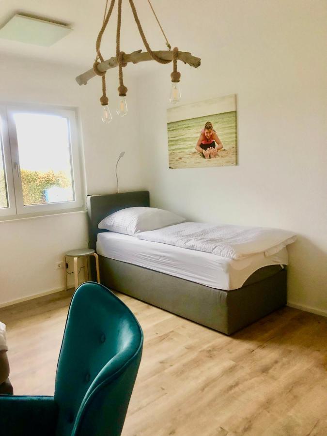 Kluis Hostel Hof Kranichstein מראה חיצוני תמונה